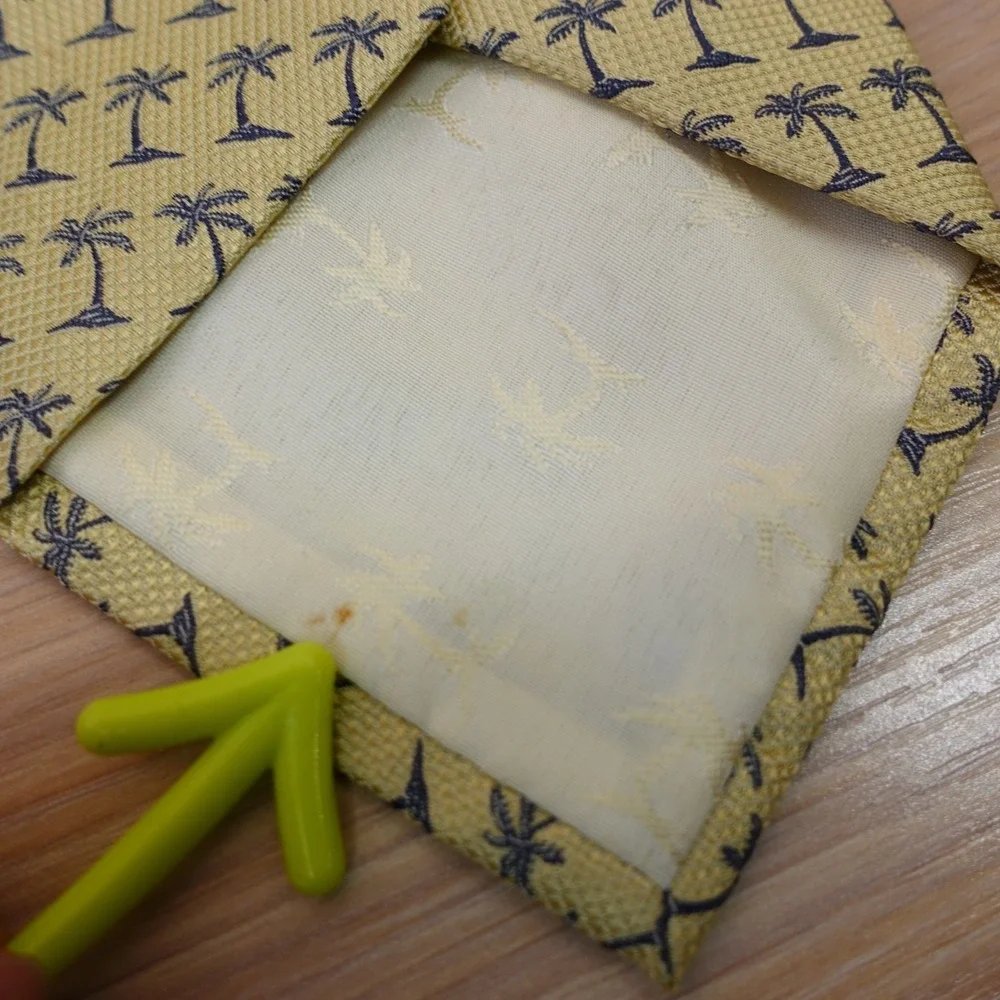Tropical Silk Tie Men Yellow Butter Palm Tree Aloha Wide TOMMY BAHAMA Off Island